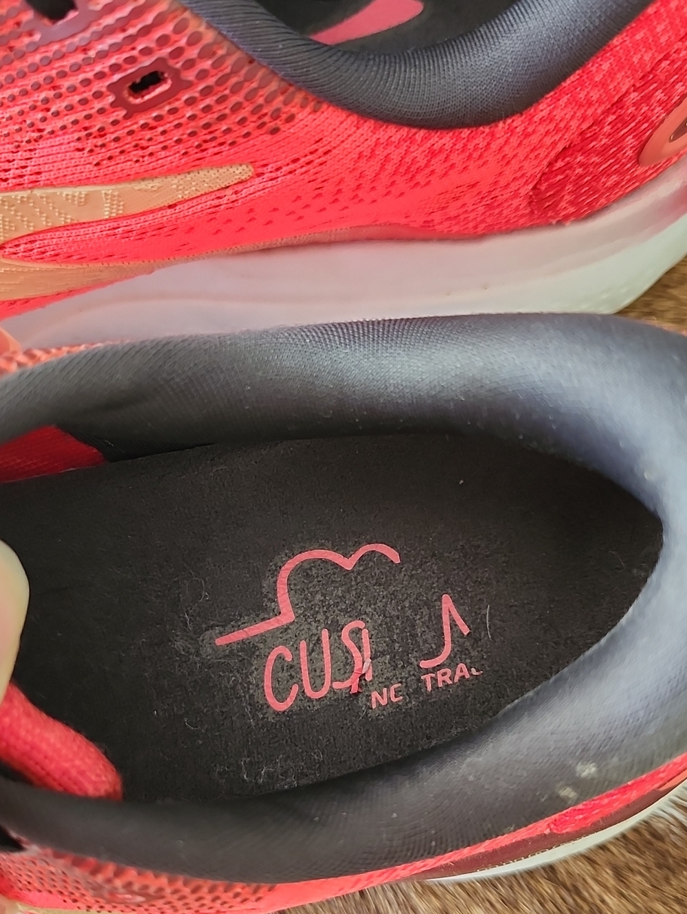 Brooks Ghost 16 Pink and Black Running Shoes Sz 8 - Picture 2 of 5